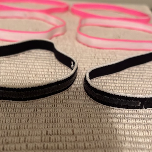 Set of 6 Under Armour Skinny Elastic Headbands - Picture 3 of 3